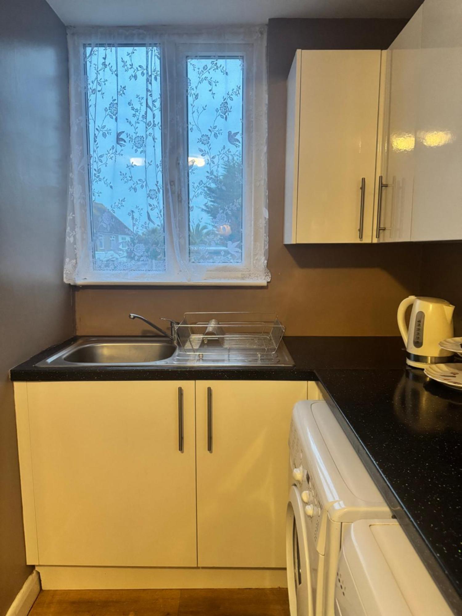 Jxb Homes - Lovely And Spacious Rooms Cliftonville Εξωτερικό φωτογραφία